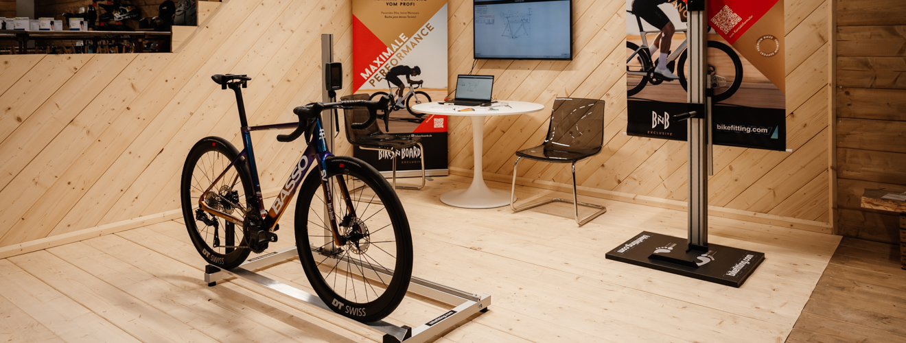 bikesnboards_bikefitting_desktop_003_1320x500