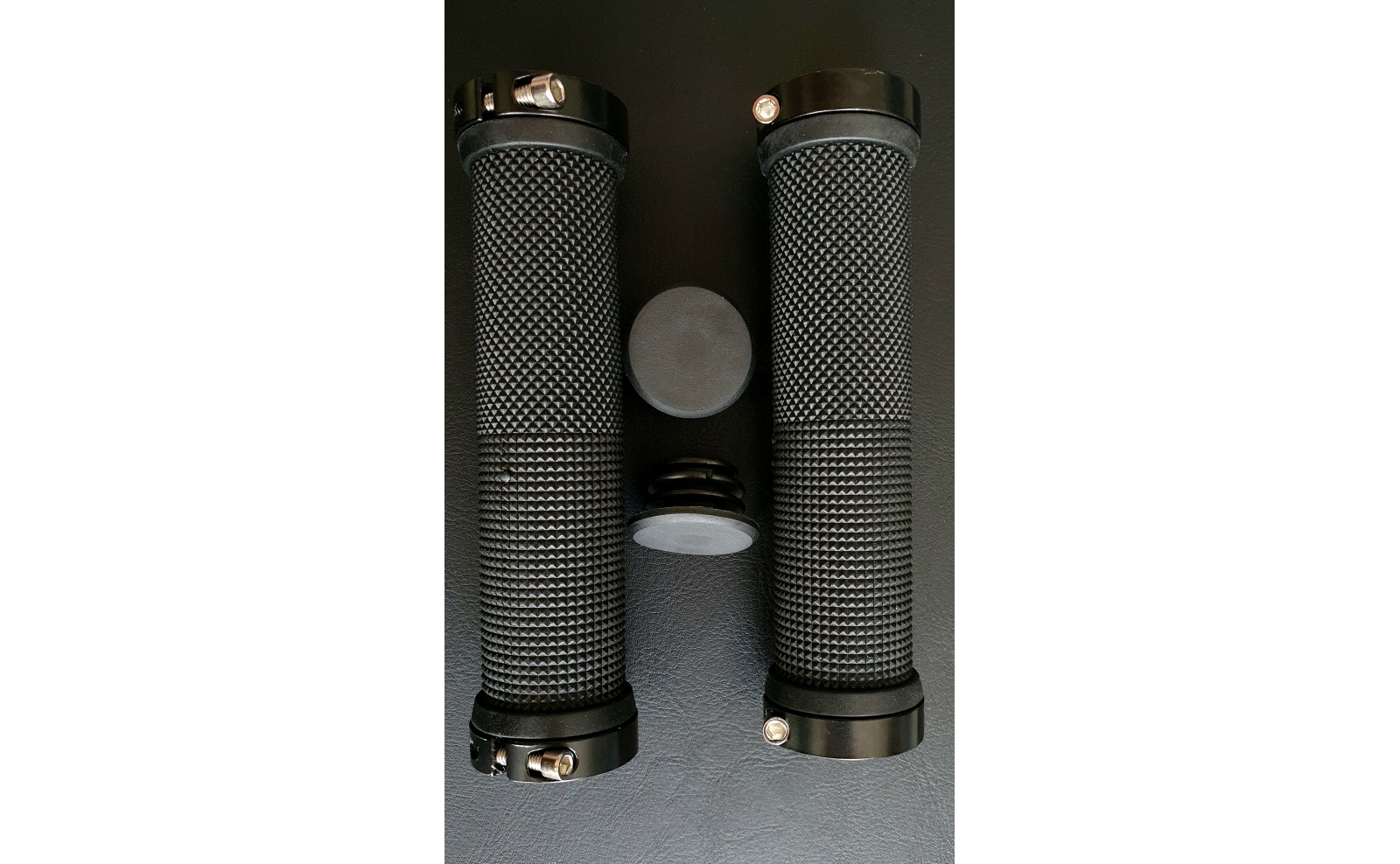 Lenkergriff geschraubt